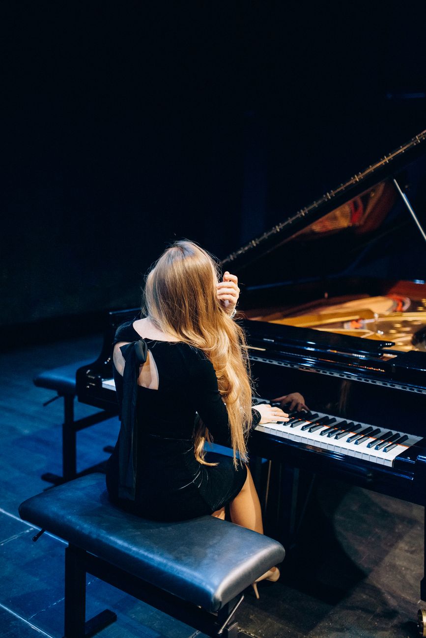 Piano y goles: la pianista argentina que conquista redes desde&nbsp;Miami